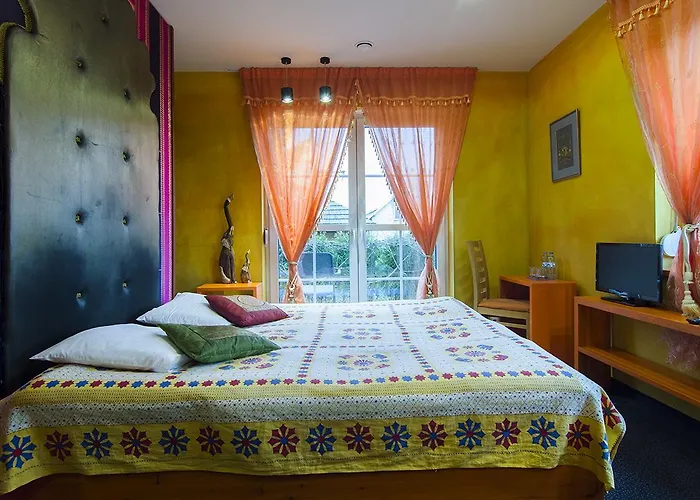 לינה וארוחת בוקר Topolej - Etno