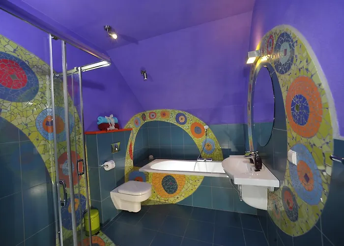 לינה וארוחת בוקר Topolej - Etno 3*