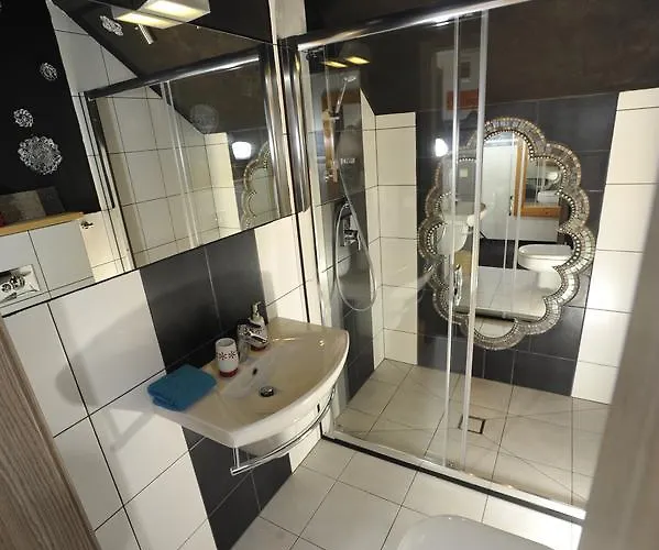 Topolej - Etno אוסטראון